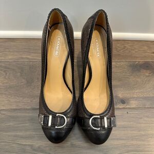 Coach Black & Brown Subtle Reptile Print Platform Almond Toe Heels - Size 7 EUC